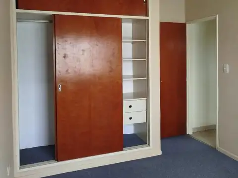 Depto Tipo Casa en Alquiler de 2 dormitorios
