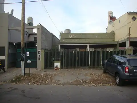 Casa - Venta - Argentina, Tres de Febrero - PRINGLES CORONEL - (3F) 3476