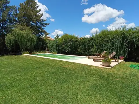 Casa 6 ambientes con 3 baños