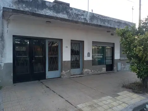 SE VENDE CASA CON LOCAL !!! AYACUCHO 