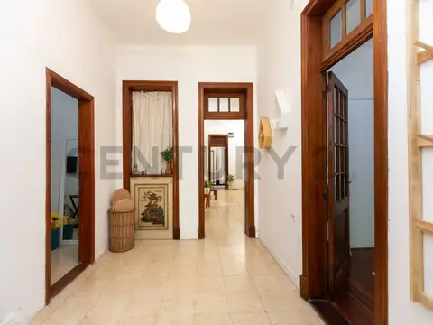 VENTA/PERMUTA PH TIPO CASA 5 AMBIENTES COCHERA SAN MARTIN CENTRO