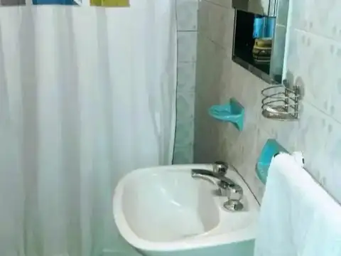Casa en venta - 3 Dormitorios 2 Baños - 4.540Mts2 - Moreno