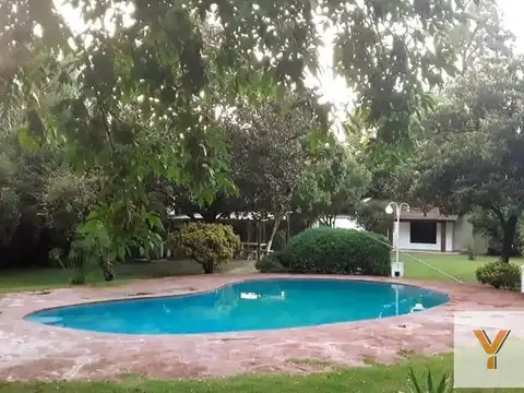 Casa 5 ambientes con 2 baños