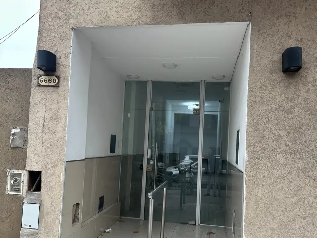 Avenida Congreso 5600, Piso PB
