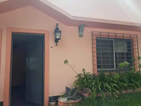 PH en alquiler - 3 Dormitorios 1 Baño - San Isidro