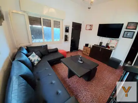 Casa en venta - 4 dormitorios 3 baños - 155mts2 - Villa Ballester