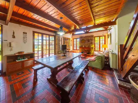 CASA EN VENTA EN FUNES IDEAL INVERSION