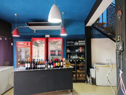 SE VENDE LOC COMERCIAL. FACILIDADES. DIVERS RUBROS