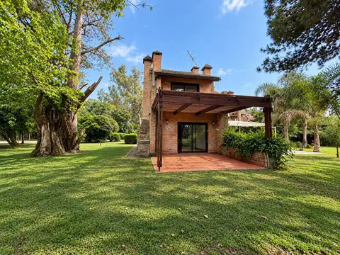 Casa Triplex  en Alquiler en Pilar del Lago, Pilar, G.B.A. Zona Norte