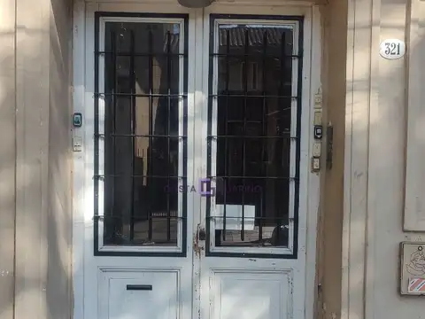 Departamento de 2 ambientes en segundo piso con terraza compartida