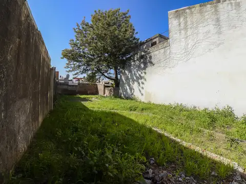 Terreno en Venta 25  mts Fondo