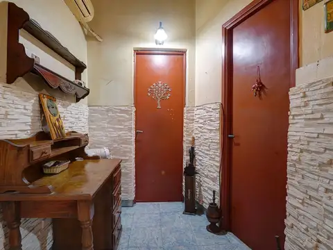 Depto Tipo Casa en Venta 50 años