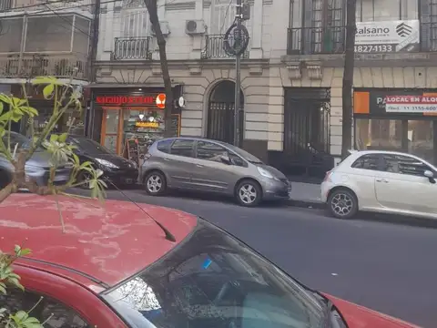 Excelente 3 ambientes refaccionado  lateral con ventanales
