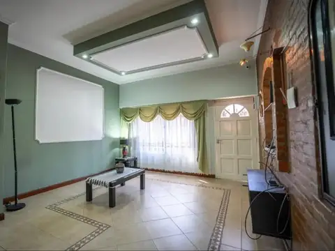 Casa en Venta en Santos Lugares, USD 290.000