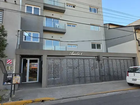 EDIFICIO AMELIE 1 - DEPARTAMENTO 2 AMBIENTES C/ COCHERA