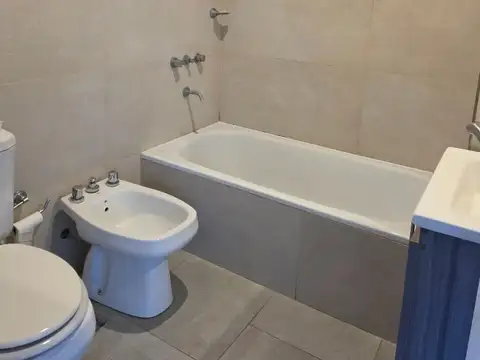 Departamento en Alquiler con 1 cocheras