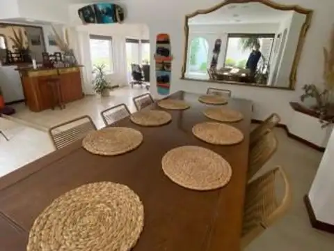 Casa en Alquiler Temporal de 4 dormitorios