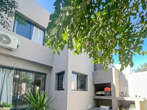 Depto Tipo Casa en Venta 5 años