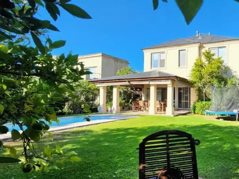 Casa en Los Alisos