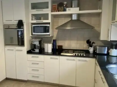 Mariano Ezpeleta 900
