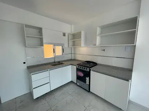 Departamento en Alquiler en Santos Lugares, $ 600.000
