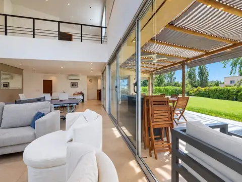 Casa en Alquiler al Suroeste