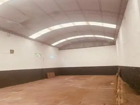 VENTA GALPON CON VIVIENDA