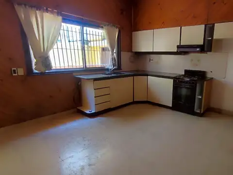 Depto Tipo Casa en Alquiler 15 años
