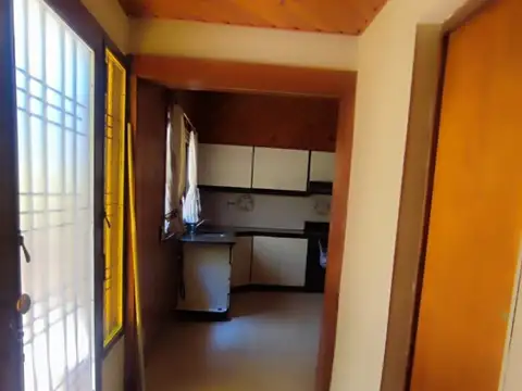 Depto Tipo Casa en Alquiler con 1 cocheras