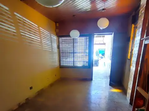 Depto Tipo Casa 4 ambientes con 1 baño