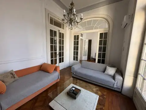 Venta Departamento/Oficina 5 Ambientes en San Nicolás con Terraza y 2 Balcones Muy Luminoso