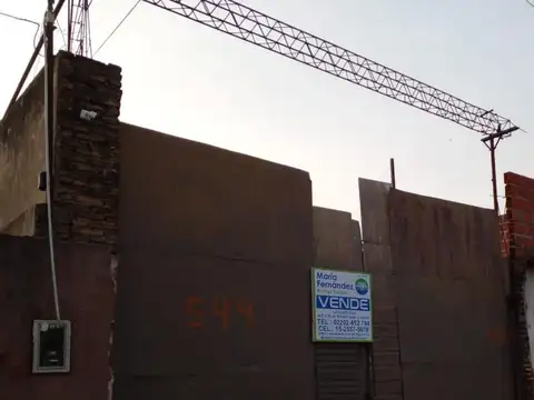 Galpón con casa y Altillo en venta G. Catan 