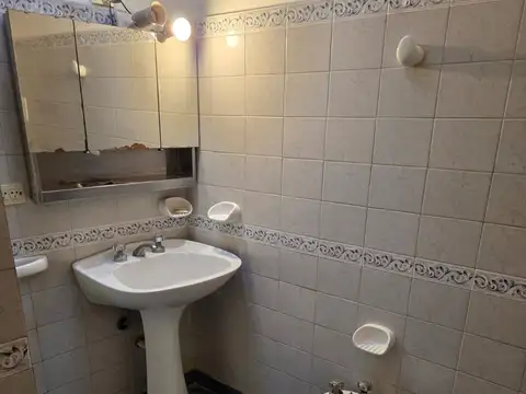 Depto Tipo Casa en Alquiler 41 años