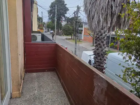 Depto Tipo Casa en Alquiler en Villa Santos Tesei, $ 850.000