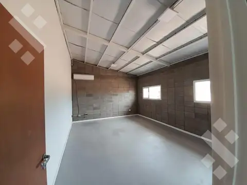 ALQUILER | Galpón 600 m2 con Oficinas en TRATAYEN, sobre 1.5 ha, Neuquén