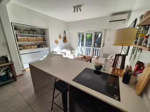 Depto Tipo Casa en Venta en Acassuso Vias  /  Libertador, USD 240.000