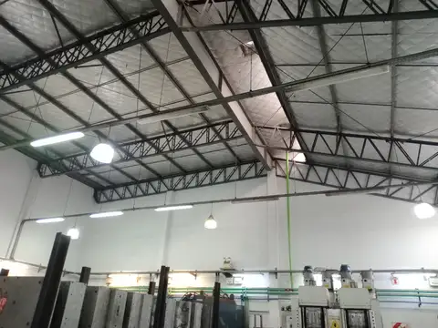 Galpon en Alquiler 28,75  mts Fondo