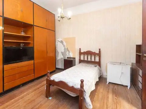 Depto Tipo Casa en Venta 75 años