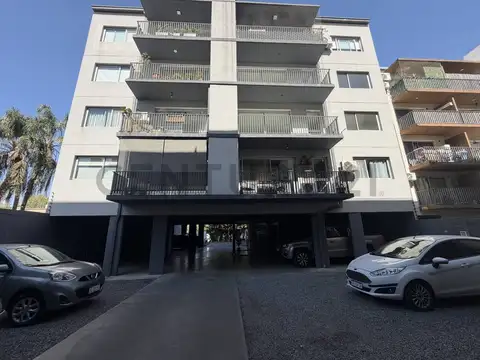 OPORTUNIDAD! MONOAMBIENTE CON COCHERA INCLUIDA