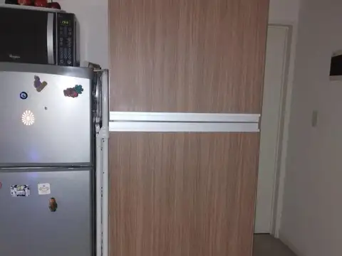 Excelente 2 Amb .Balcon corrido-Semi-Piso al Frente. M/Luz