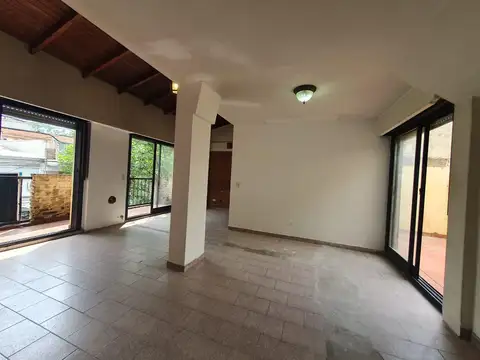 Artigas 4900 - PH  4  ambientes  con  balcón  y  patio