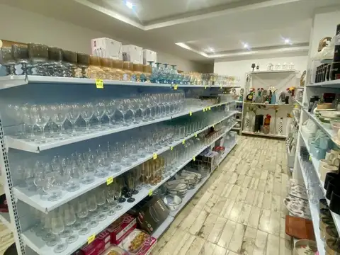 Local en Alquiler Via Púb.