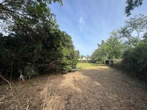 Terreno en Venta 27  mts Frente