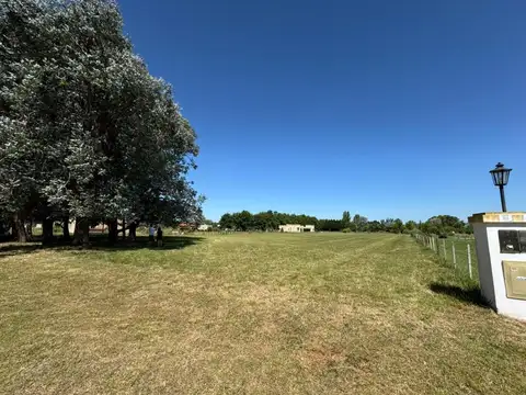 Adg. Lote En La Cecilia Club De Campo, Carlos Keen