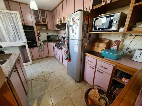 Departamento 4 ambientes con 2 baños