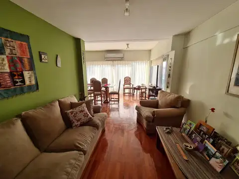 4 Ambientes en excelente estado pleno centro Lanus Este