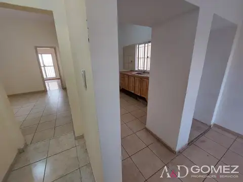 Depto Tipo Casa 4 ambientes con 1 baño