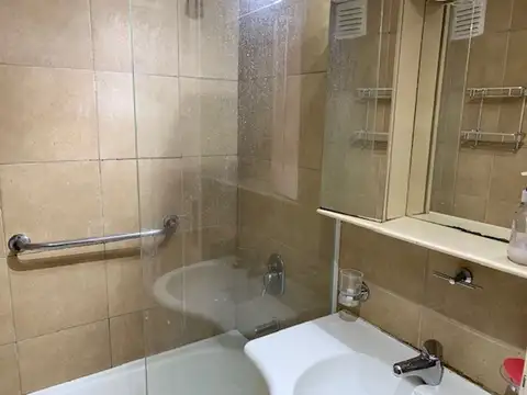 Departamento en Alquiler con 1 cocheras