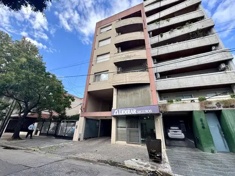 Lisandro Medina 2100, Piso 2