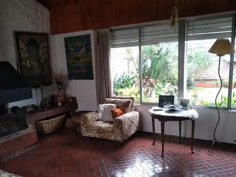 Depto Tipo Casa 4 ambientes con 2 baños